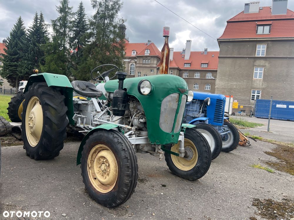 Ursus C-325 - 1
