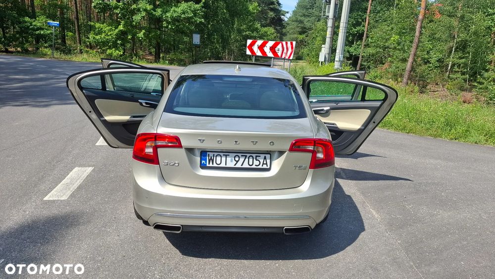Volvo S60 - 16