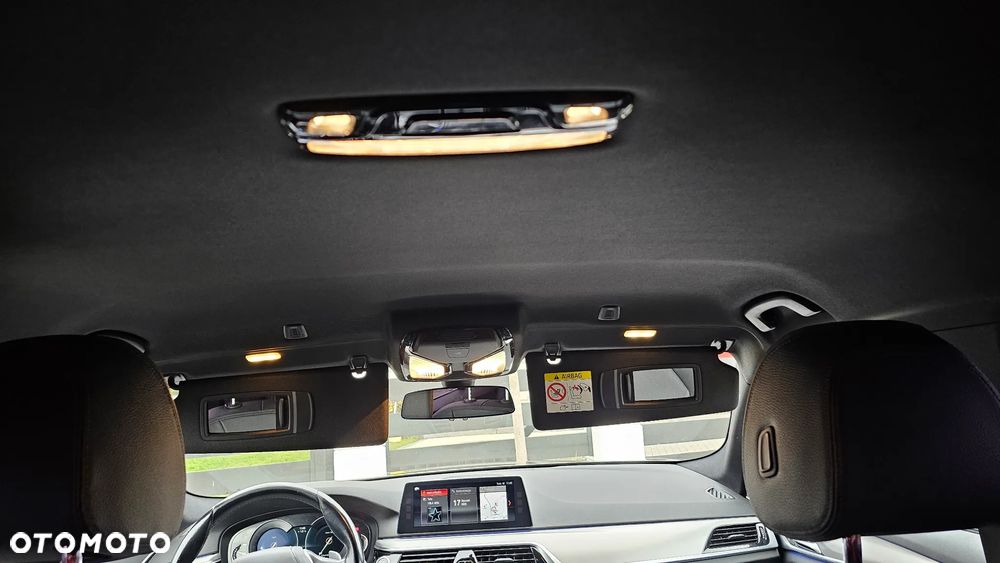 BMW Seria 5 520d Sport - 6