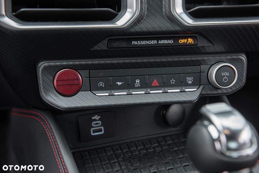 Ford Mustang 2.3 EcoBoost - 28