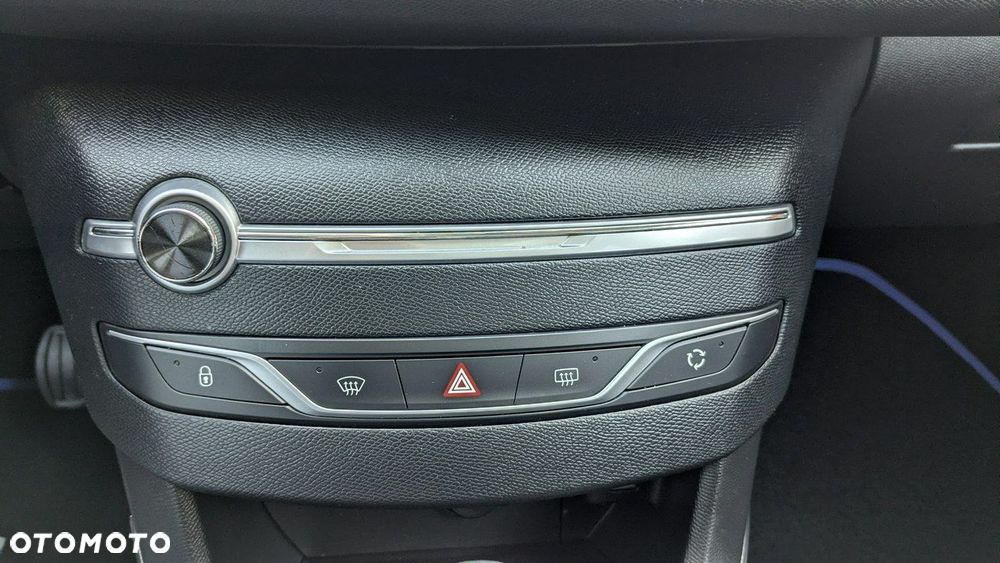 Peugeot 308 - 32