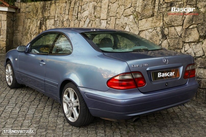 Mercedes-Benz CLK 230 - 7