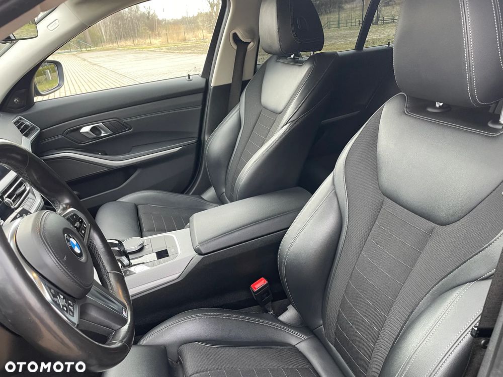 BMW Seria 3 320d - 15
