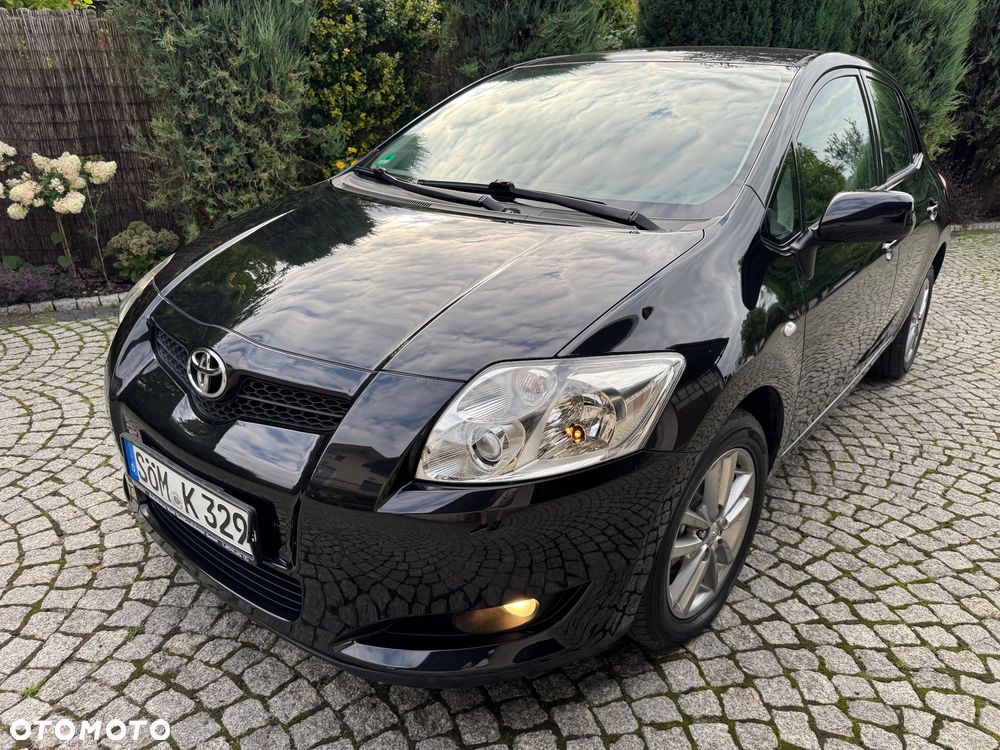 Toyota Auris 1.6 Executive - 2