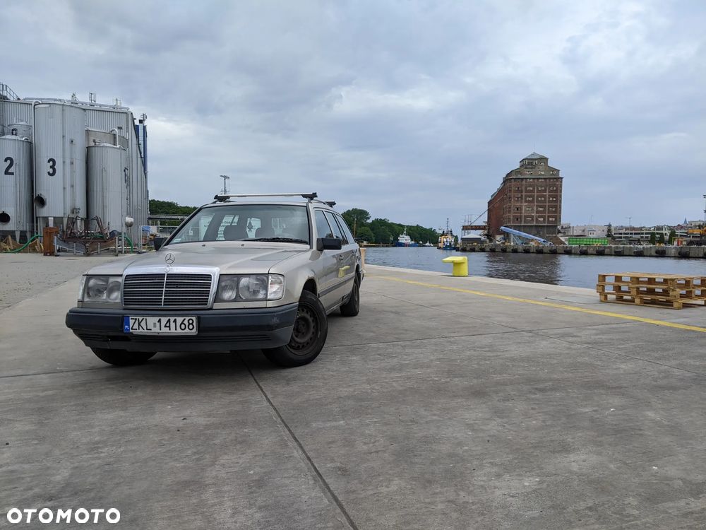 Mercedes-Benz W124 (1984-1993) - 1