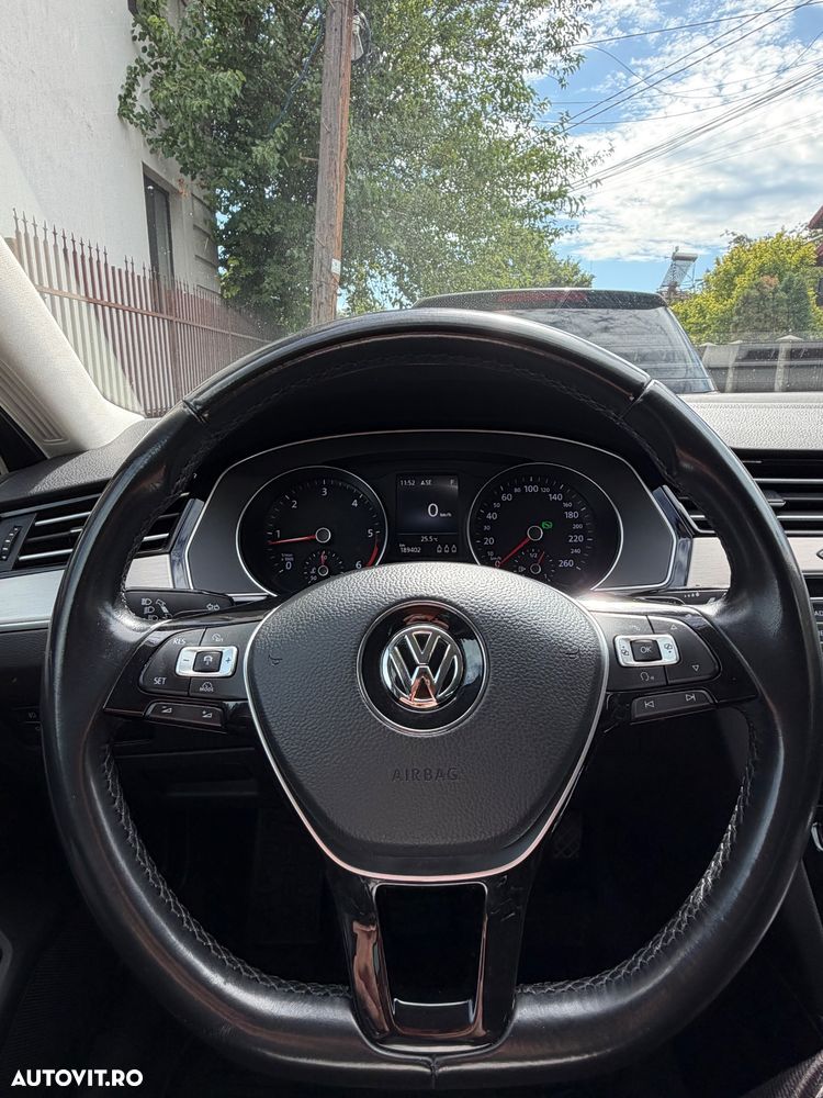 Volkswagen Passat - 7