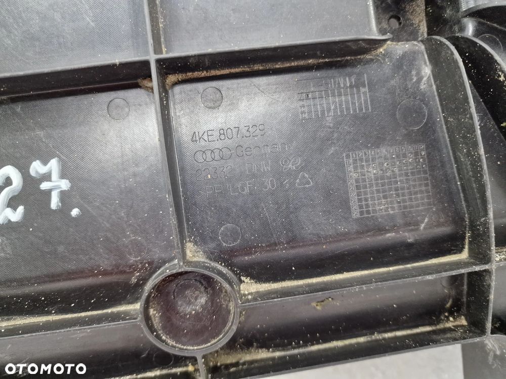 AUDI E-TRON E TRON 4KE 18- OSŁONA / PŁYTA / MOCOWANIE ZDERZAKA TYLNEGO TYLNIEGO TYŁ , NR 4KE807329 , NR AUKCJI BP27 - 5