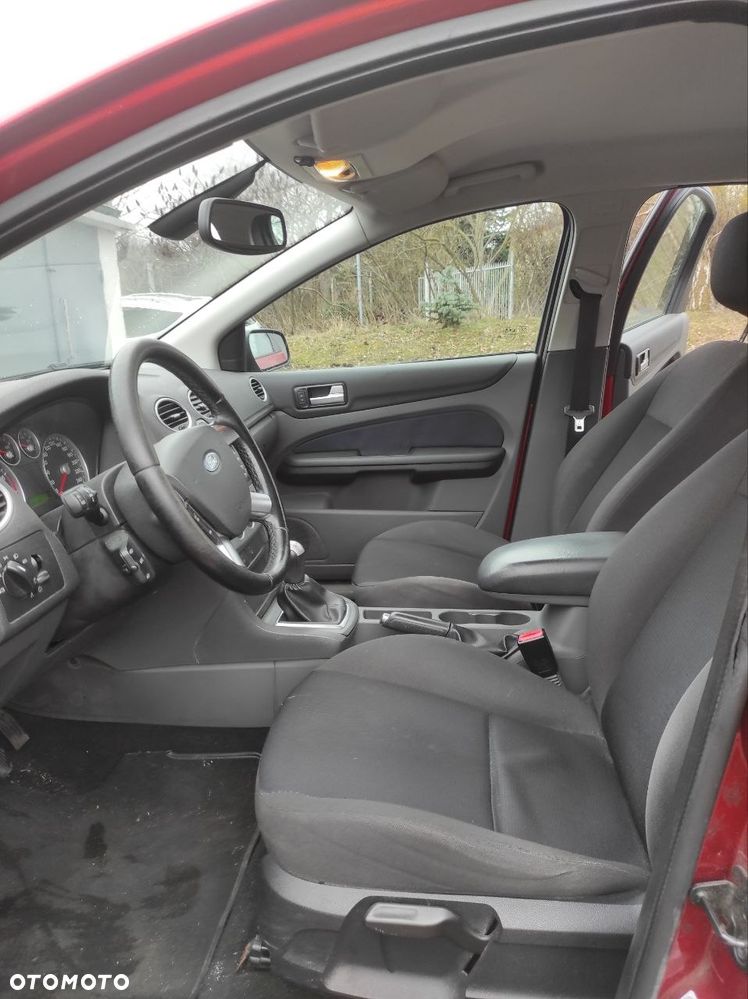Ford Focus 2.0 Sport - 8