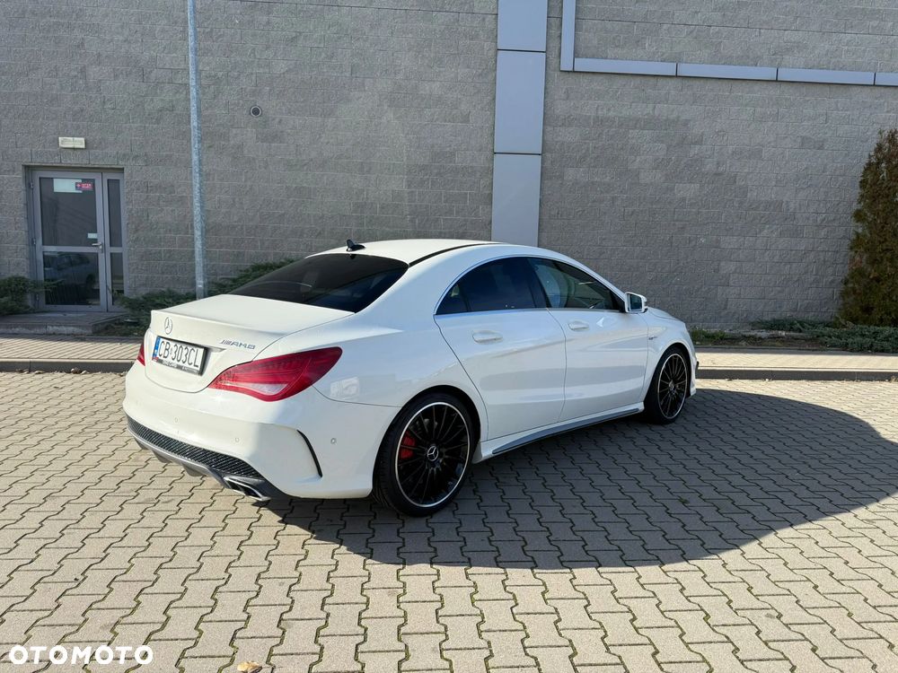 Mercedes-Benz CLA 45 AMG 4-Matic - 29