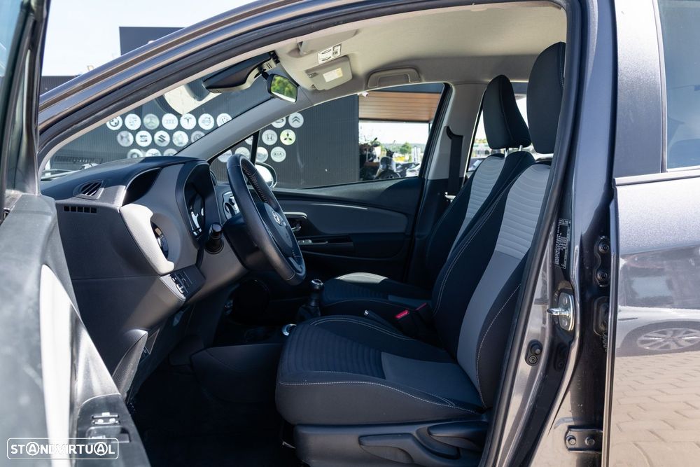 Toyota Yaris 1.0 VVT-i ACtive+AC - 11