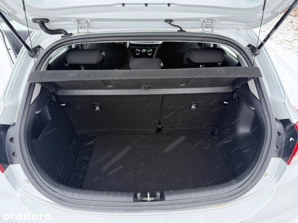 Kia Rio 1.2 Edition 7 - 12