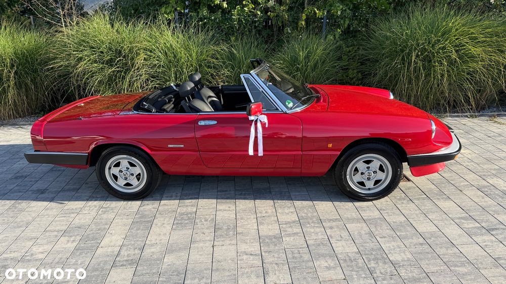 Alfa Romeo Spider 2.0 - 25