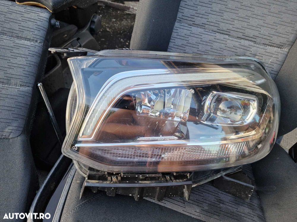 Far stânga Mercedes X Class A470 w470 Full Led cod A470906080o - 2