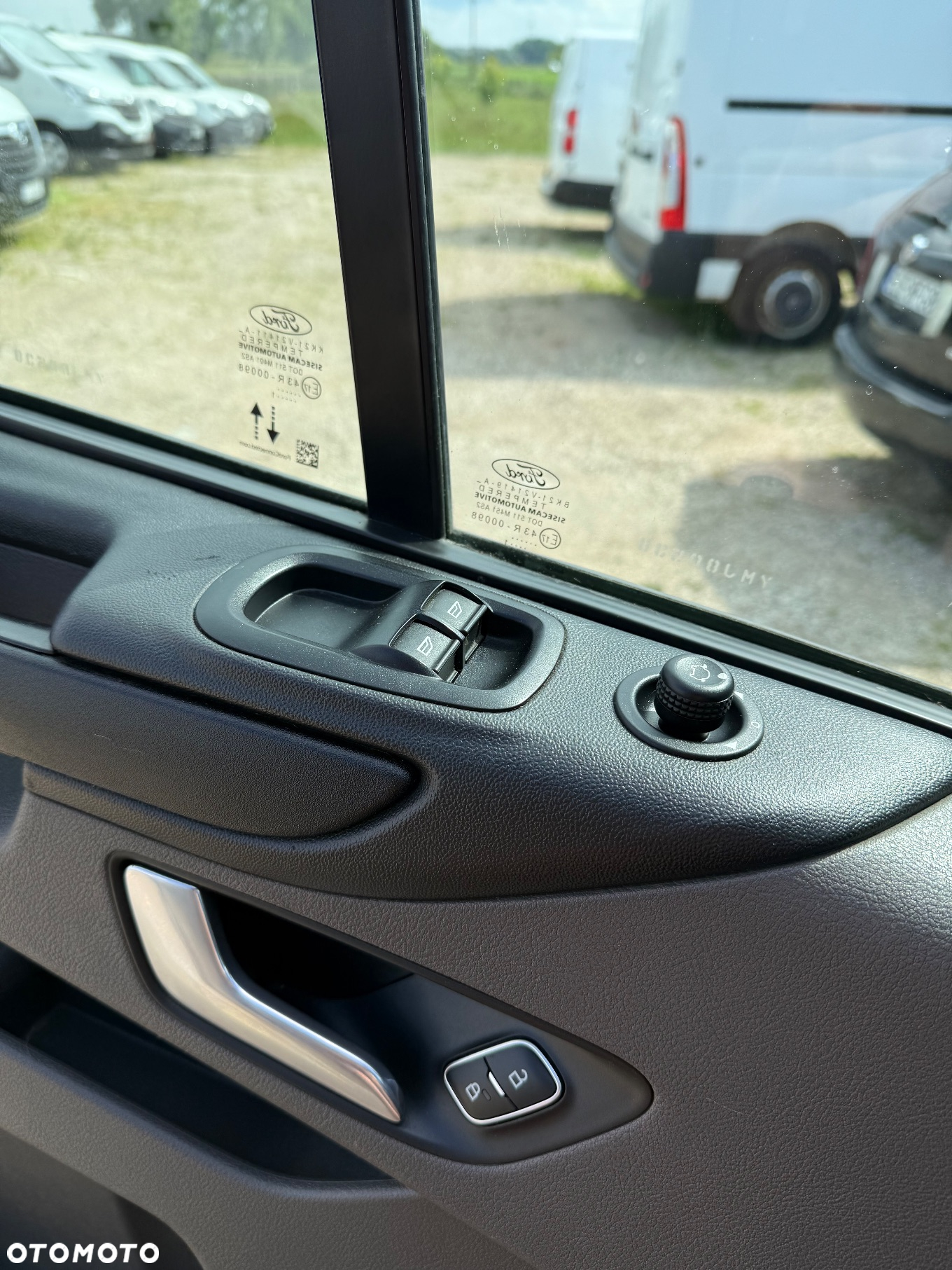 Ford TRANSIT CUSTOM 2.0 TDCI 130 KM SUPER STAN PIĘKNY I BOGATY OKAZJA - 19