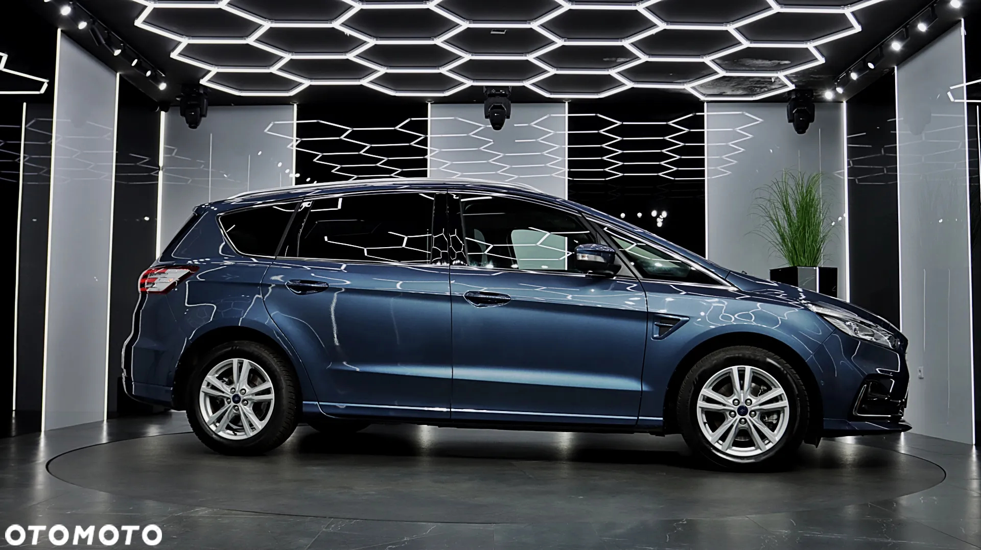 Ford S-Max 2.0 EcoBlue Titanium - 11