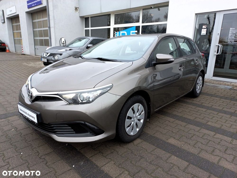 Toyota Auris - 3