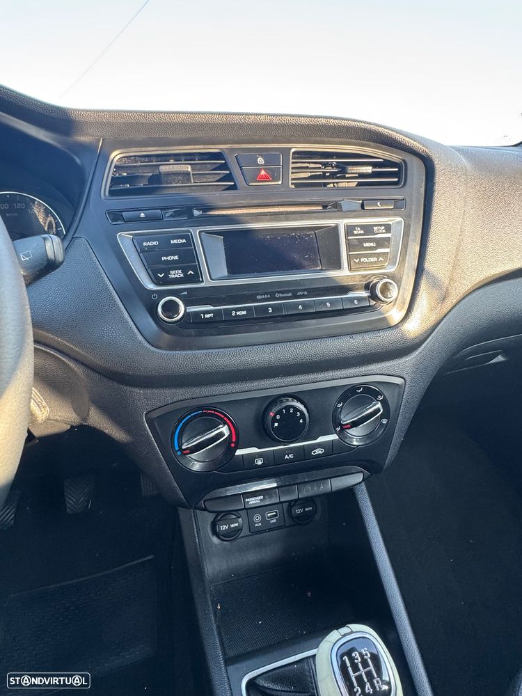 Hyundai i20 1.2 LED - 17