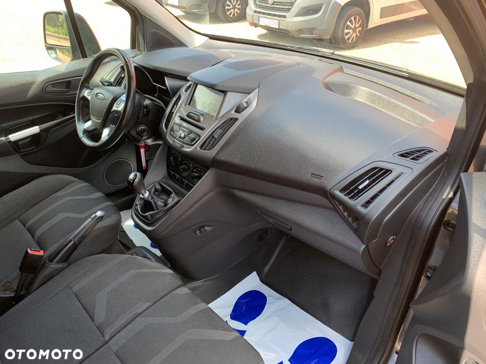 Ford Transit Connect - 18