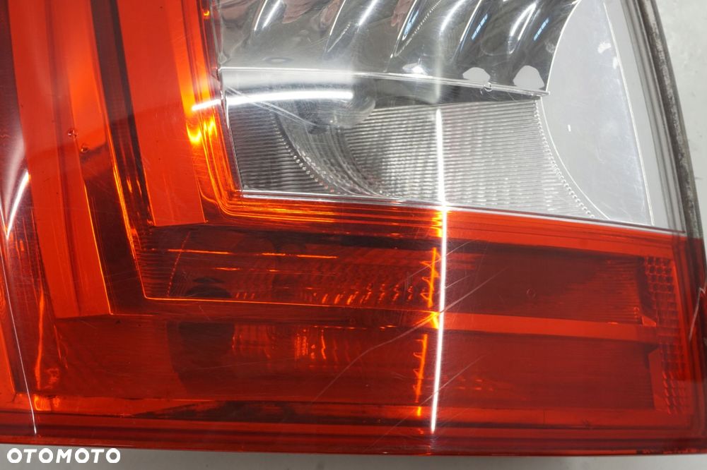 SKODA OCTAVIA III KOMBI 14R LAMPA LEWY TYŁ 5E9945095 - 6