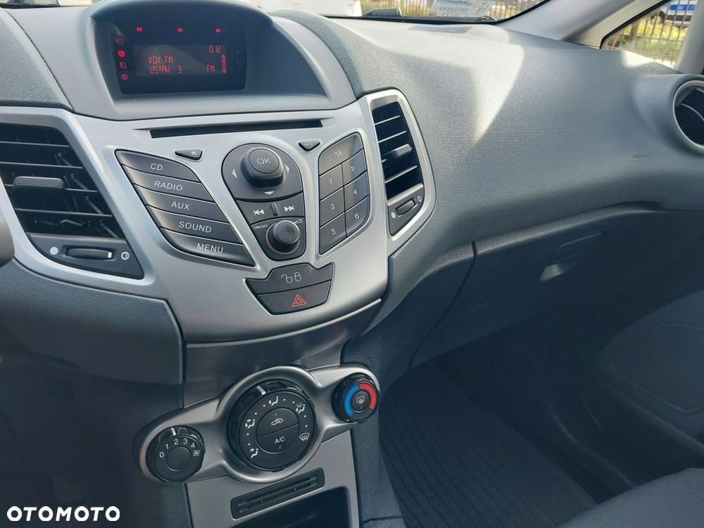 Ford Fiesta 1.25 Trend EU5 - 22