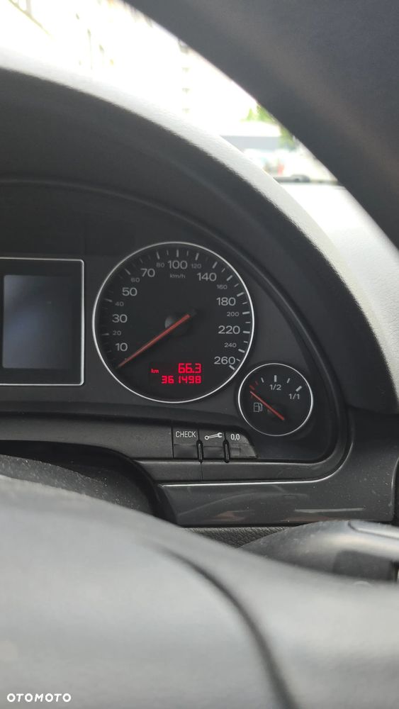 Audi A4 Limousine 1.9 TDI - 5