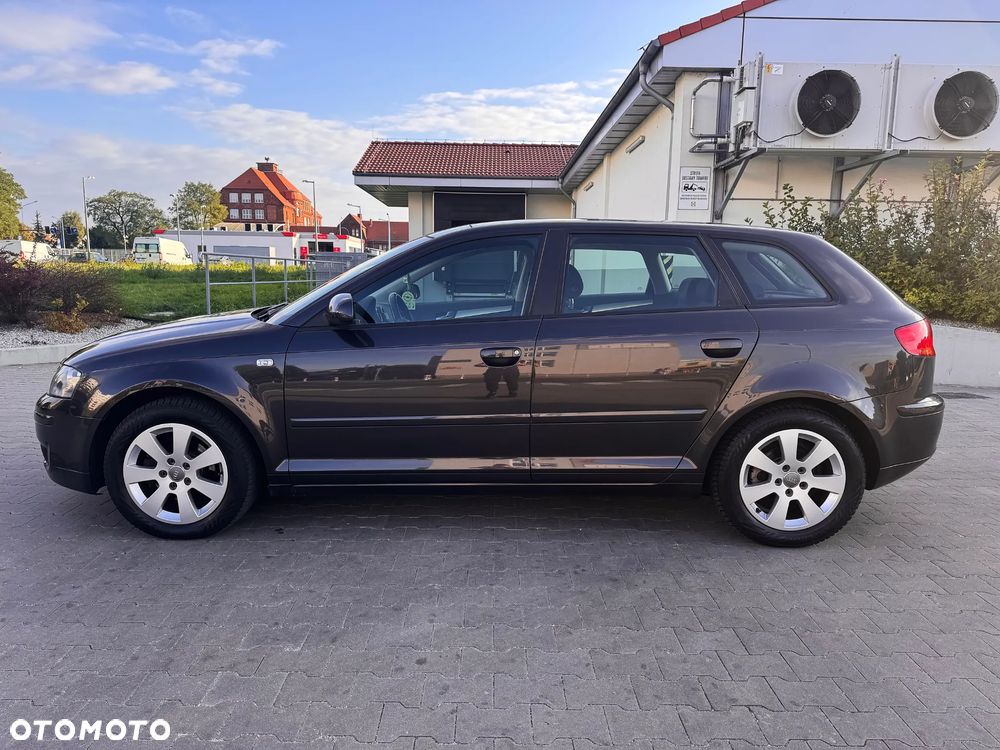 Audi A3 Sportback 1.9 TDI DPF Attraction - 8