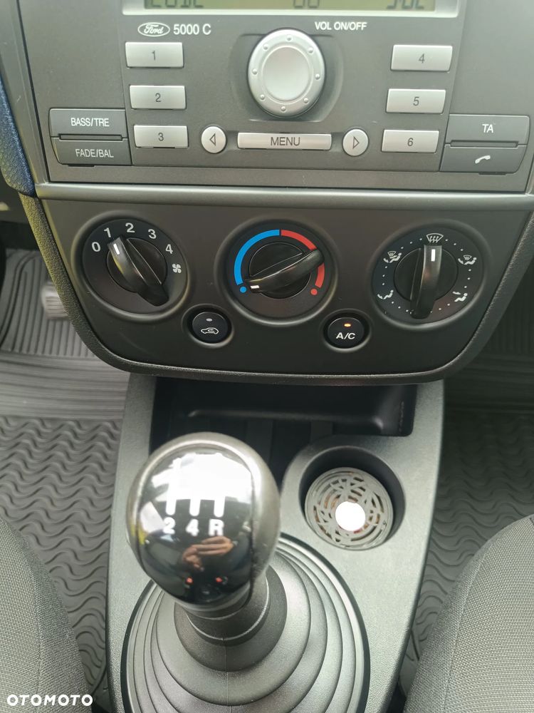 Ford Fiesta 1.3 - 10