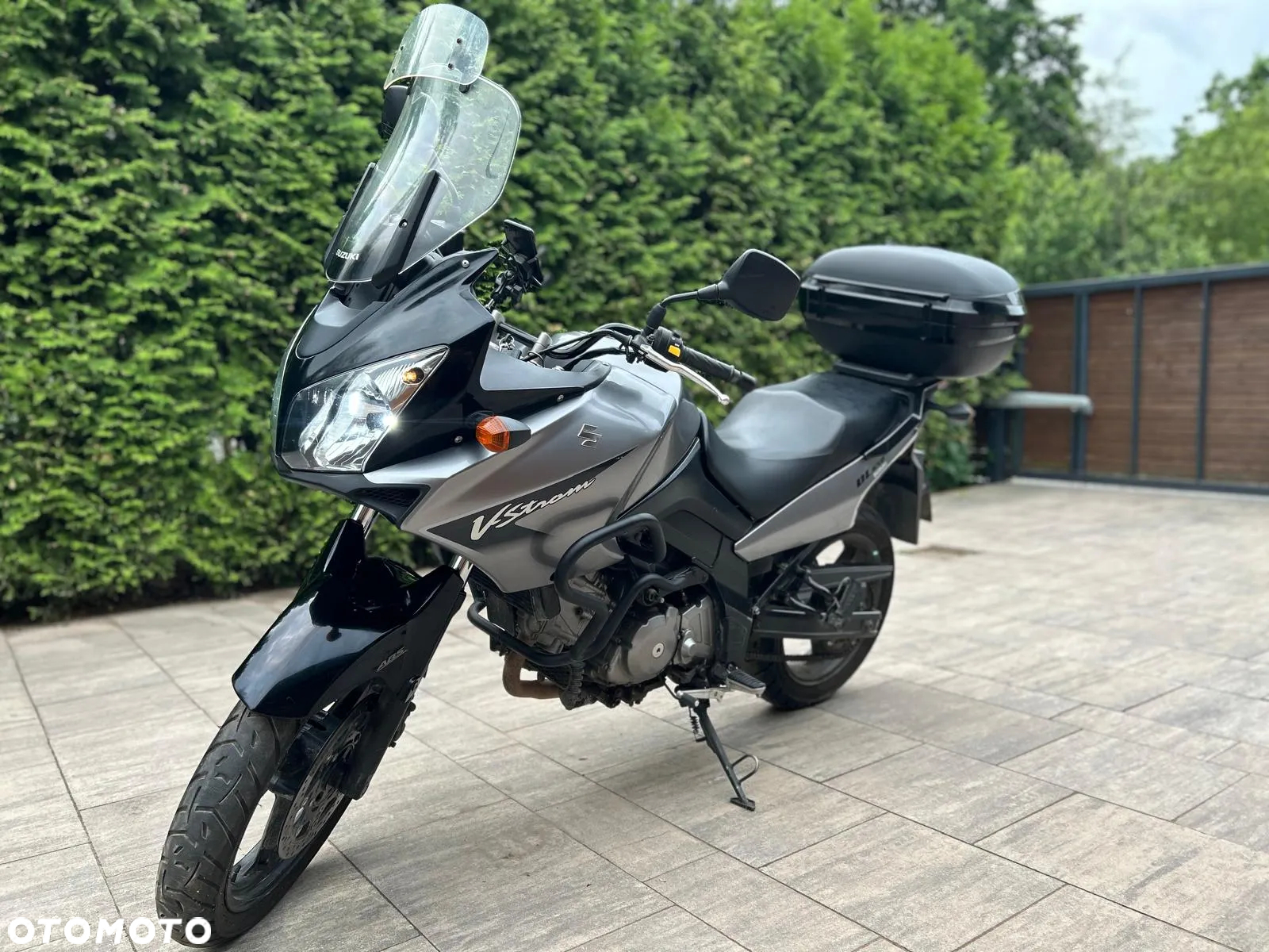 Suzuki V-STROM - 2
