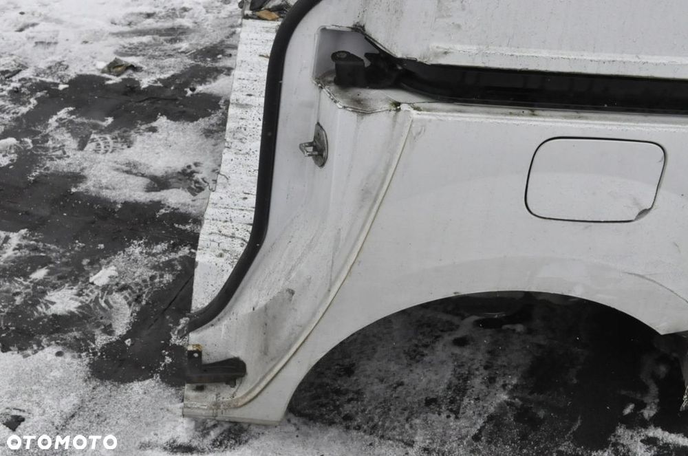 MERCEDES CITAN W415 PAS BŁOTNIK CAŁY TYŁ DUPA - 6