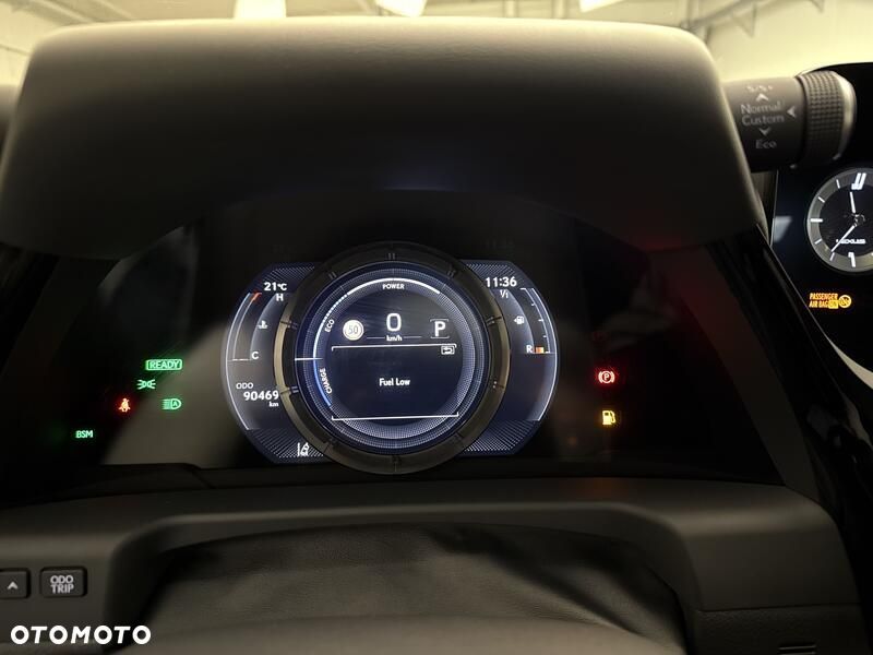 Lexus ES 300h F Sport Edition - 14