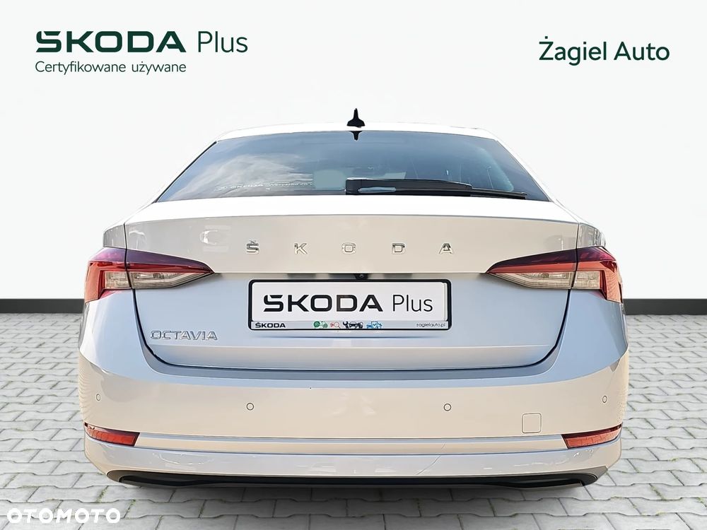 Skoda Octavia 2.0 TDI Ambition DSG - 4