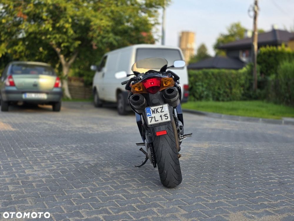 Honda VFR - 2