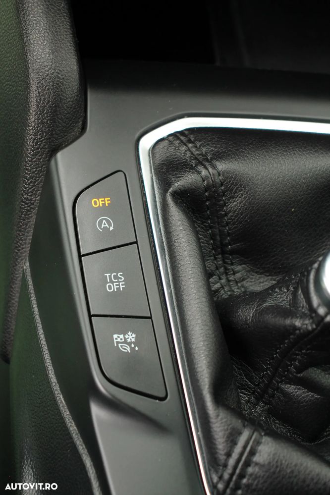 Ford Focus 1.5 EcoBlue Start-Stopp-System TITANIUM - 17