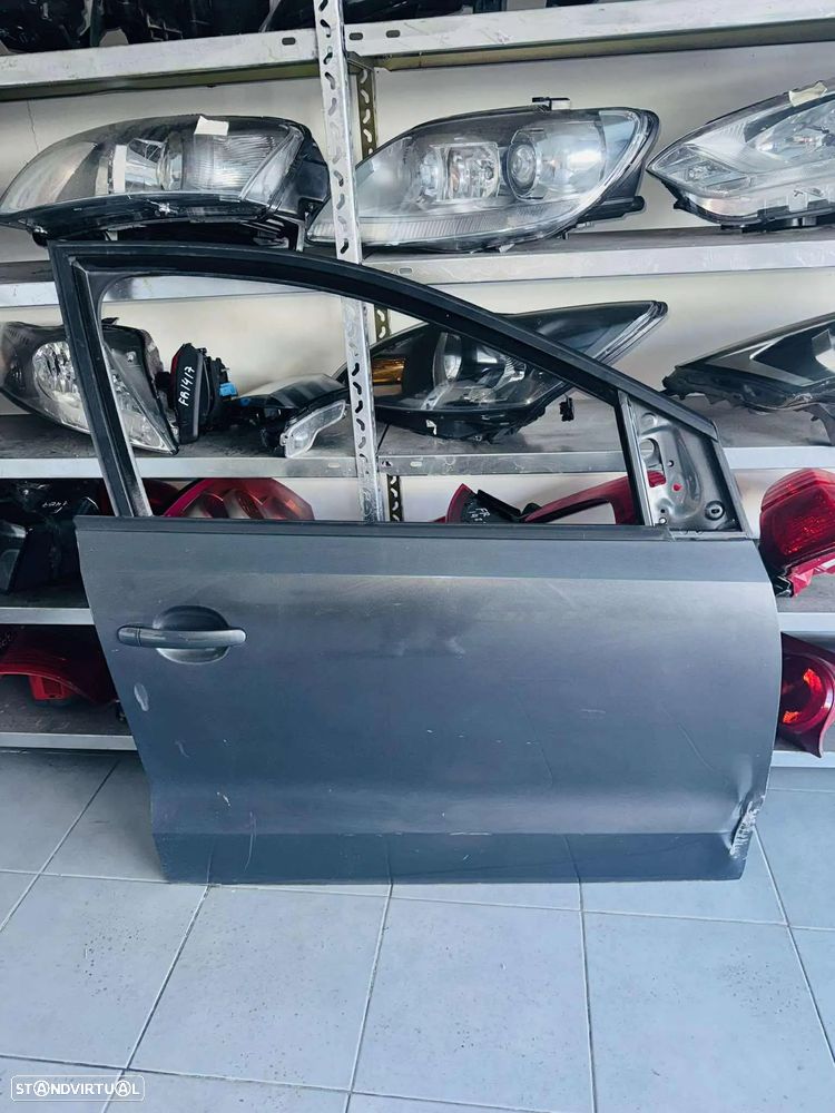 Porta Frente Direita Volkswagen Polo - 2009 / 2014 - 1