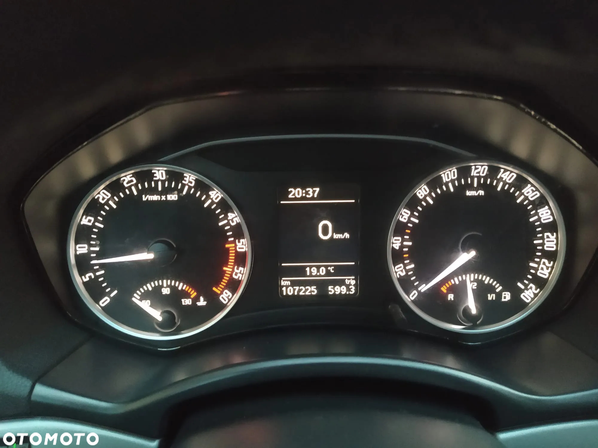 Skoda Octavia 1.6 TDI DPF FAMILY - 14