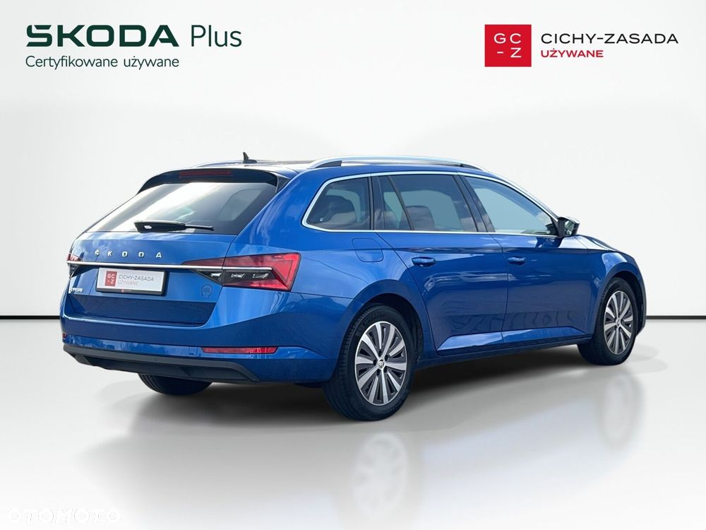 Skoda Superb 2.0 TDI SCR Style DSG - 5