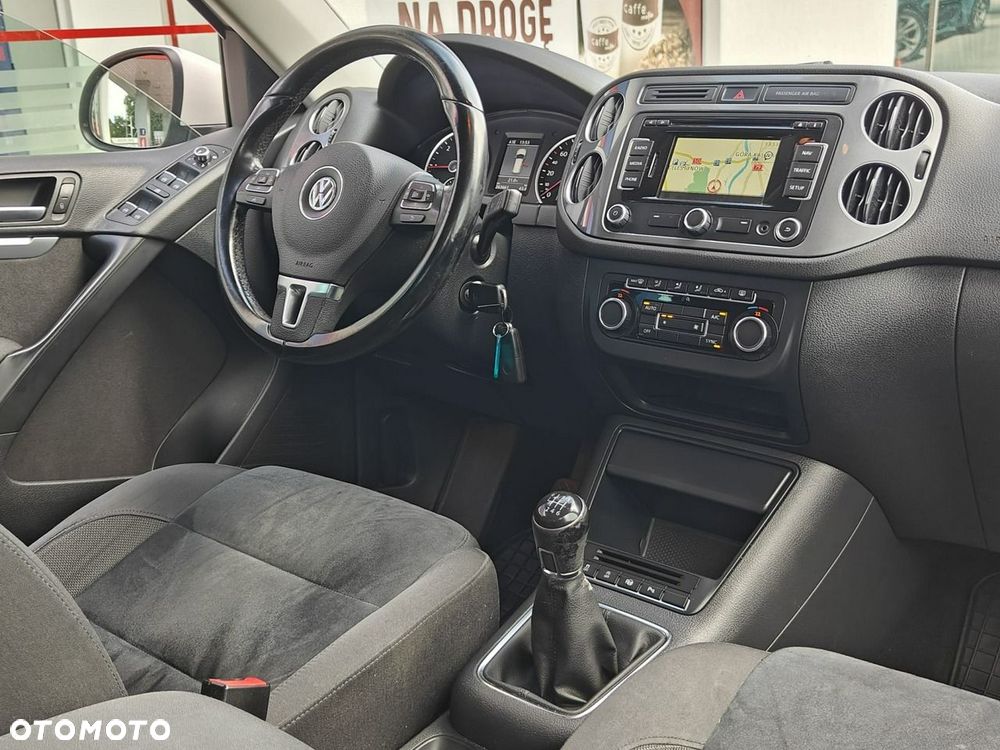 Volkswagen Tiguan - 12