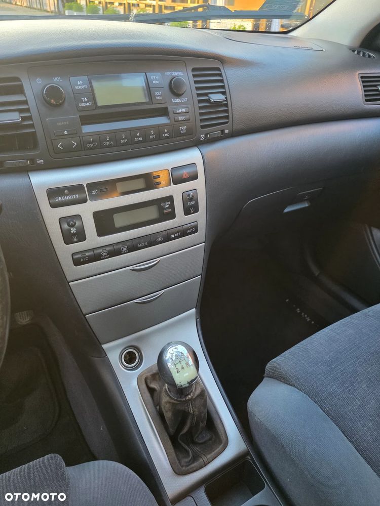 Toyota Corolla 1.6 VVT-i Prestige - 4