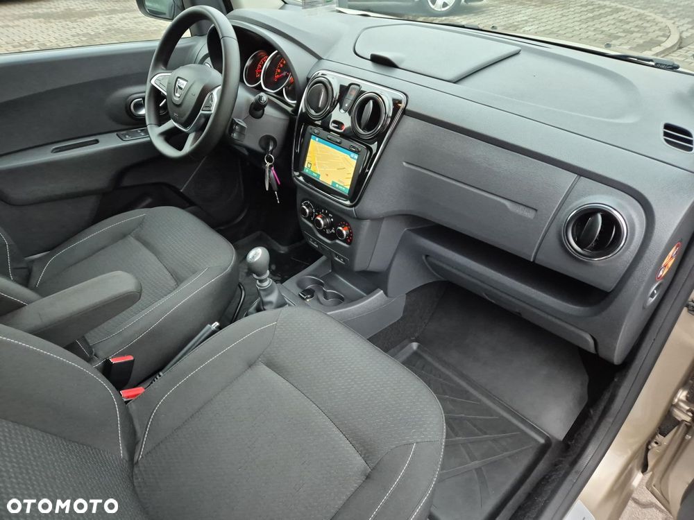 Dacia Lodgy 1.5 Blue dCi Laureate S&S EU6d - 14