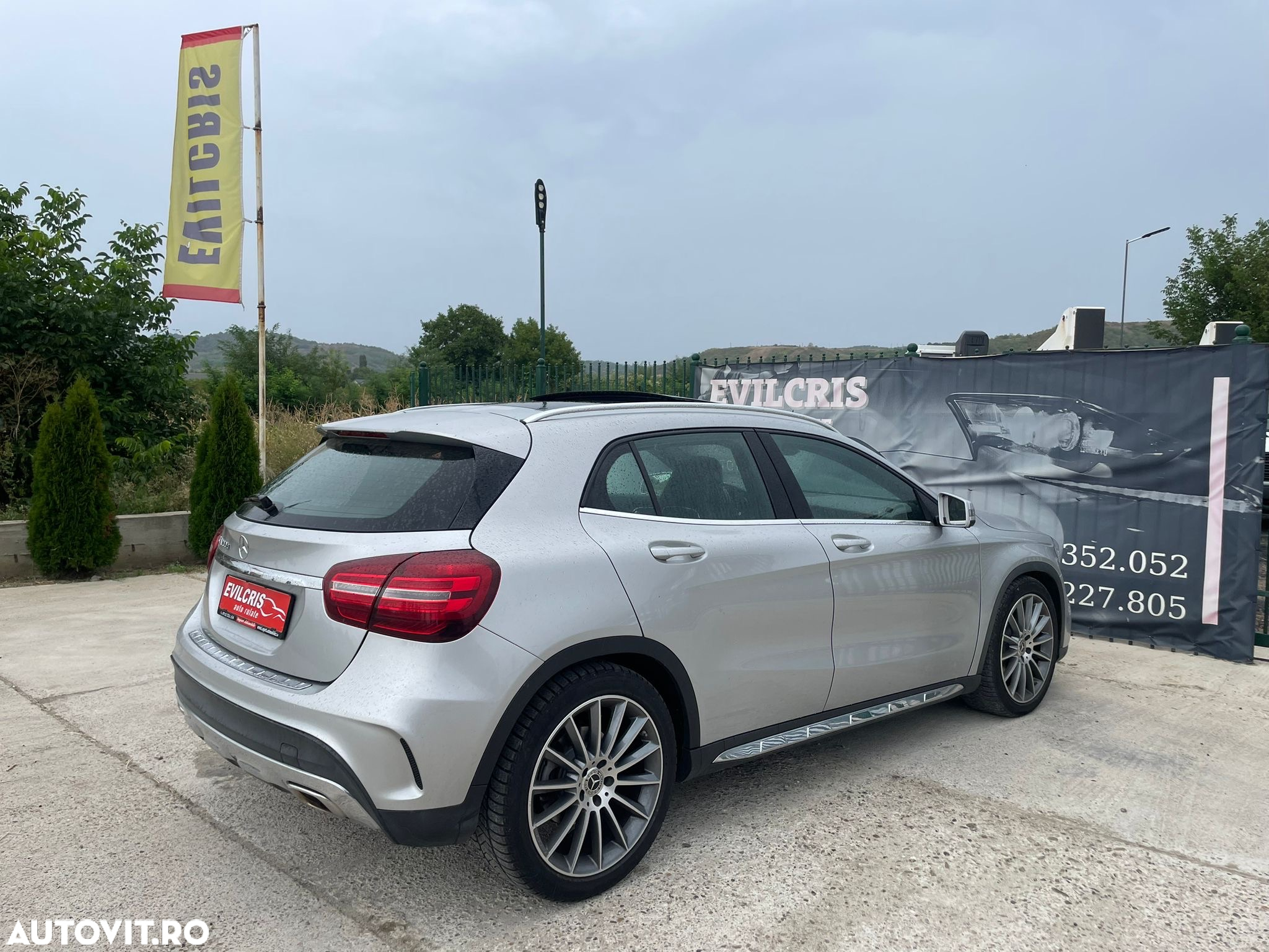Mercedes-Benz GLA 200 d Aut. - 15