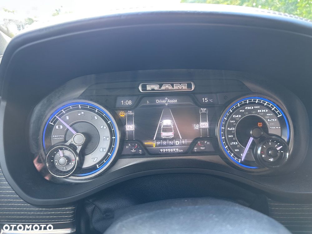Dodge RAM - 32