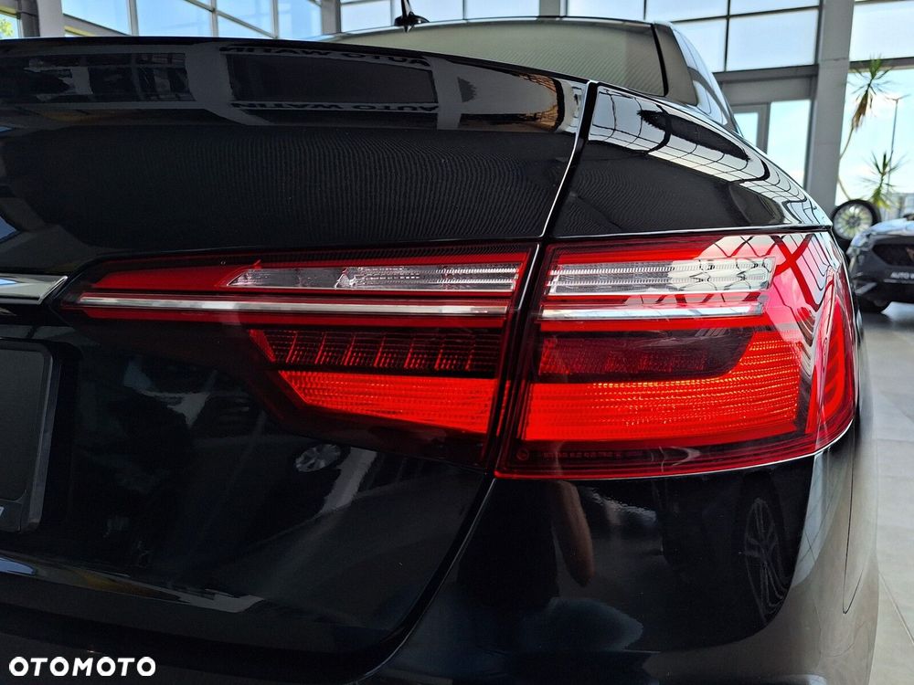Audi A4 Limousine - 10
