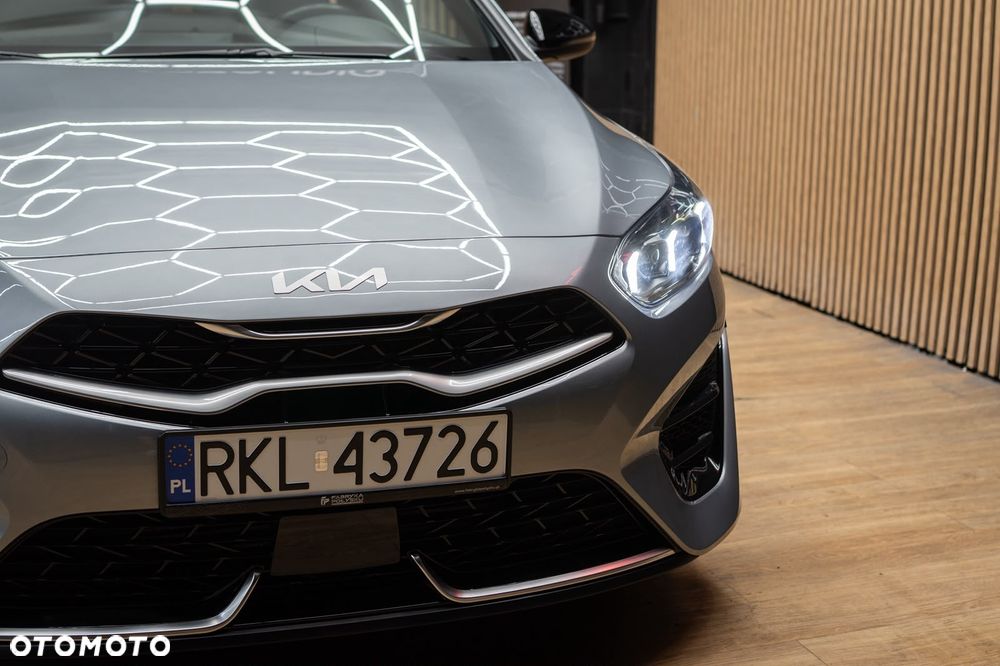 Kia ProCeed 1.5 T-GDI GT Line - 16