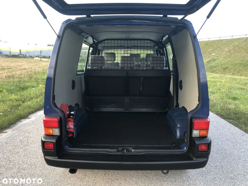 Volkswagen Transporter - 15