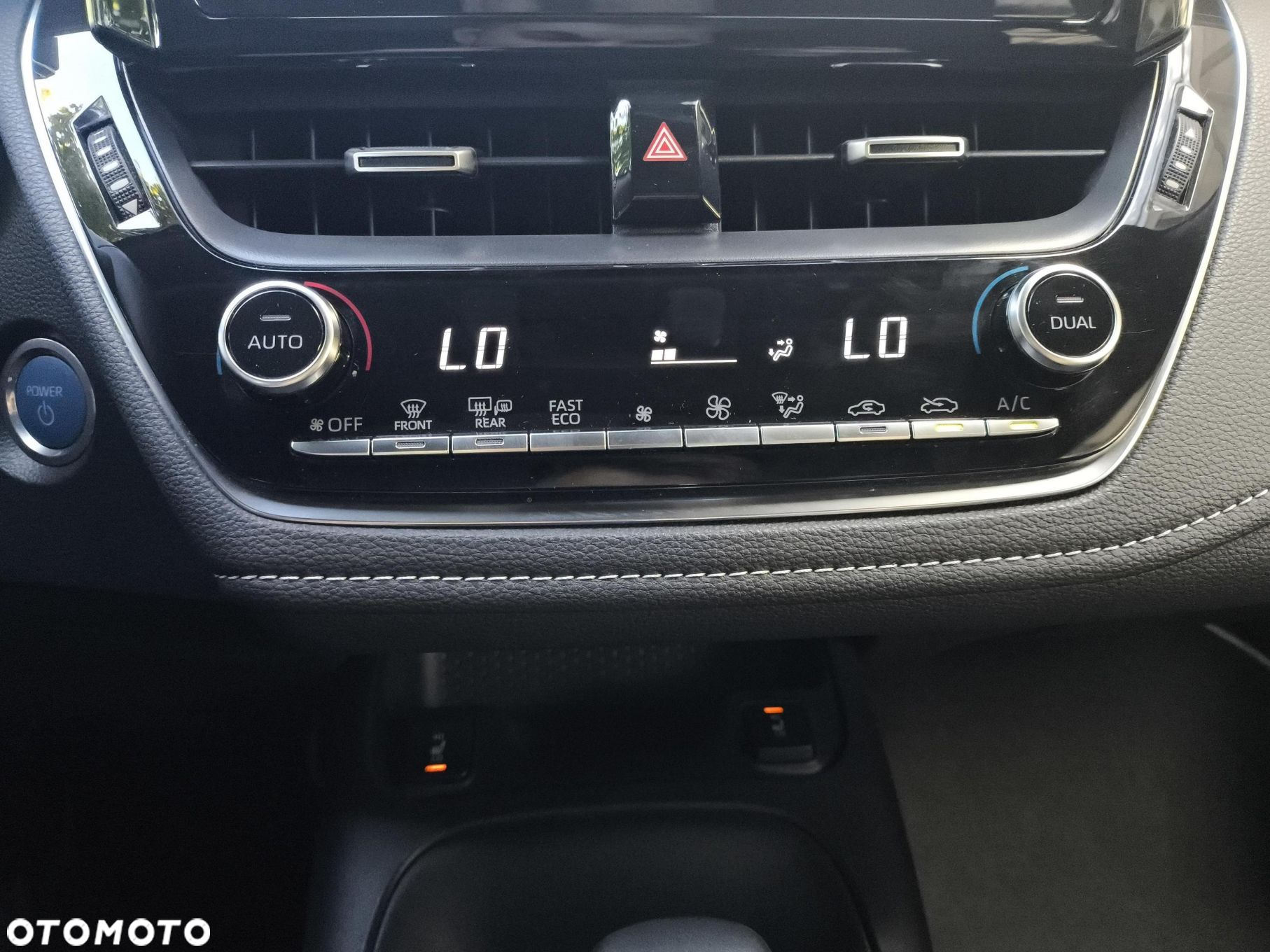 Toyota Corolla - 21