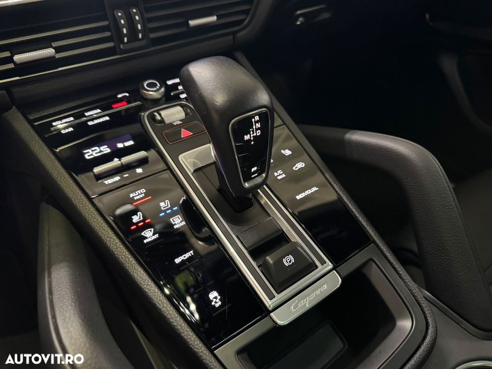 Porsche Cayenne Tiptronic S Platinum Edition - 14