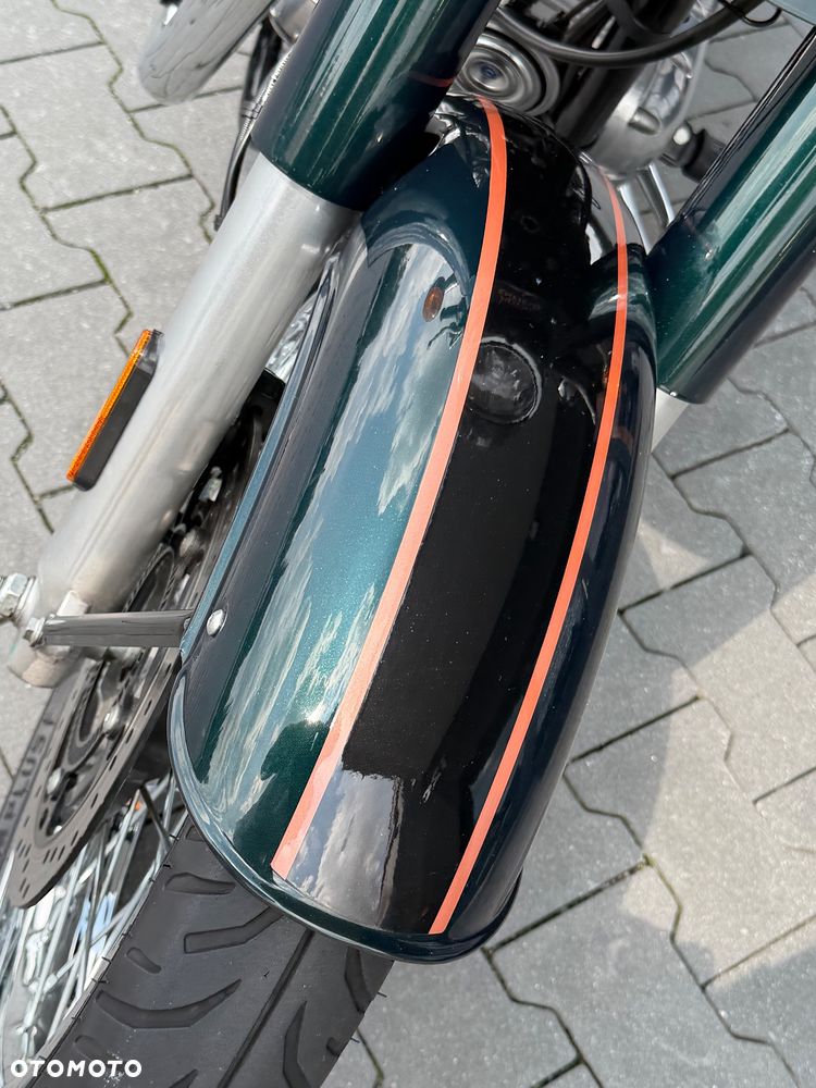 Royal Enfield Classic - 20