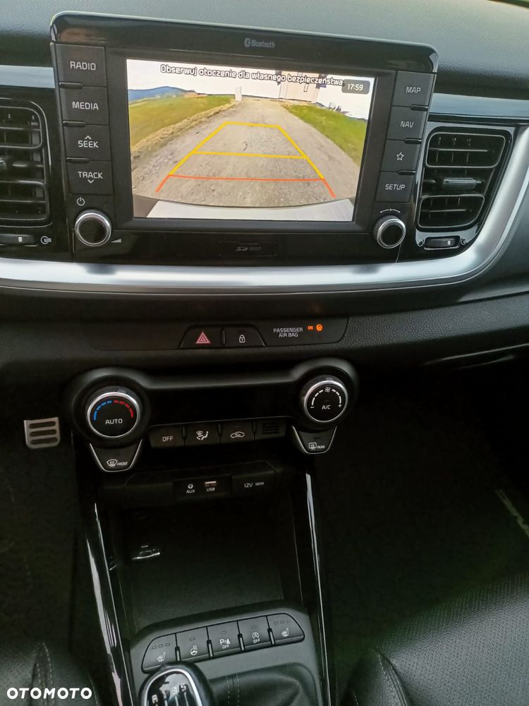Kia Stonic - 12