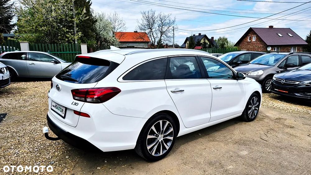Hyundai i30 1.4 T-GDI Premiere Luxury - 14
