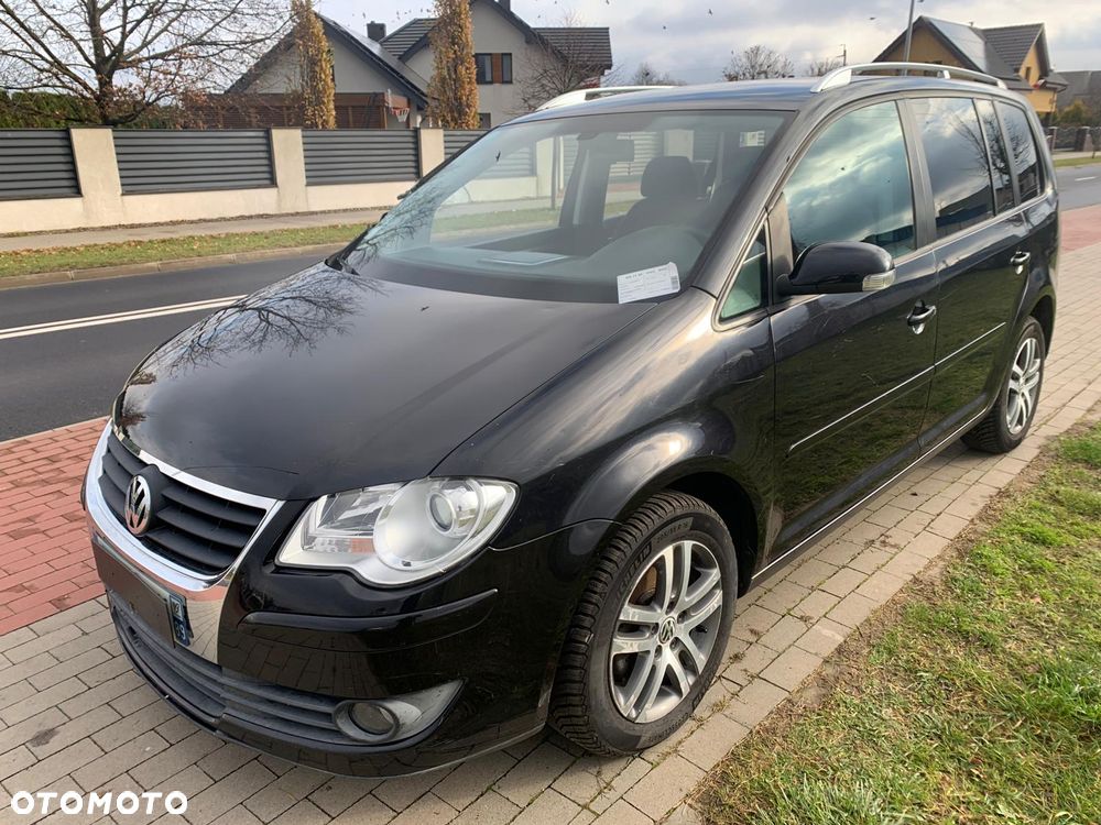 Volkswagen Touran 2.0 TDI DPF Comfortline - 1